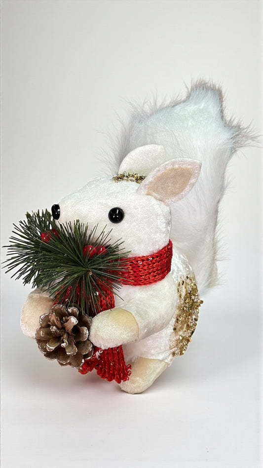 Ardilla blanca con piña, cherry y bufanda roja 26cm x 24cm x 12cm (CCY01142R)